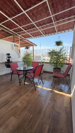 Cozy Rustic Chic Marina Penthouse | Walk to Beach - Image 4